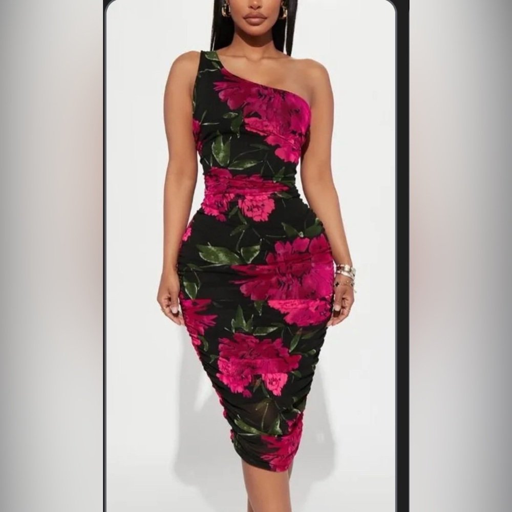 Fashion Nova One Shoulder Dress with Fuchsia Floral Print 3x